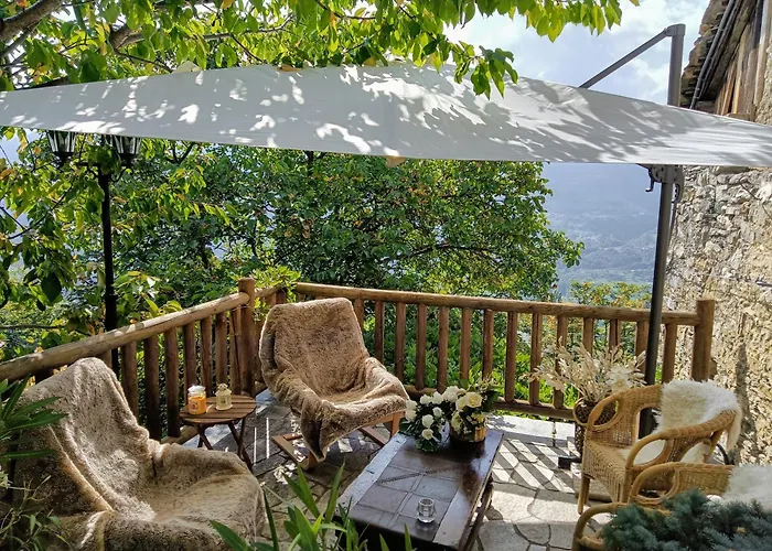 בית נופש Il Castello Di Darany סיינט ניקולס